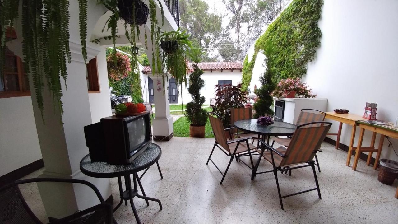 Ixkanul Antigua Hotel Экстерьер фото