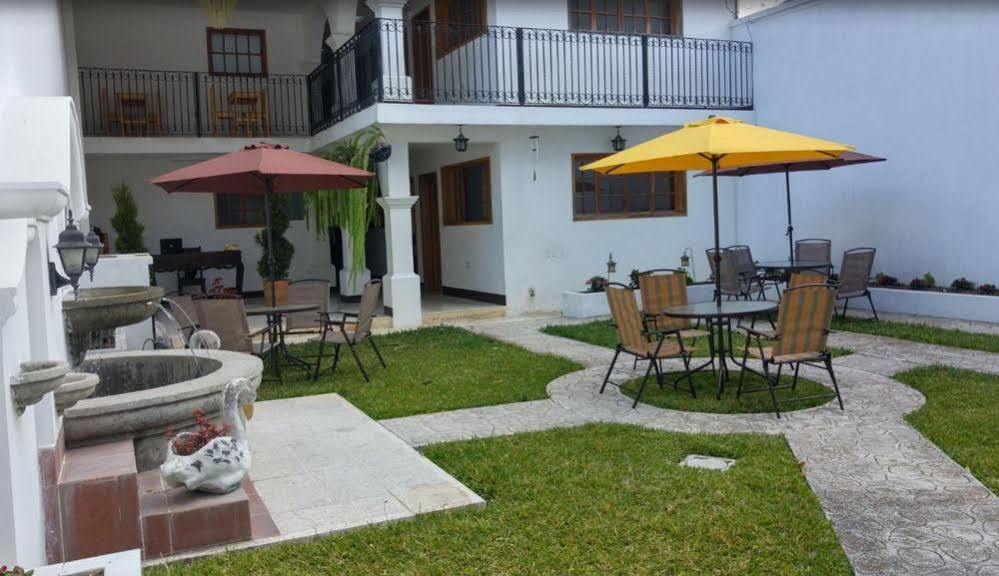 Ixkanul Antigua Hotel Экстерьер фото