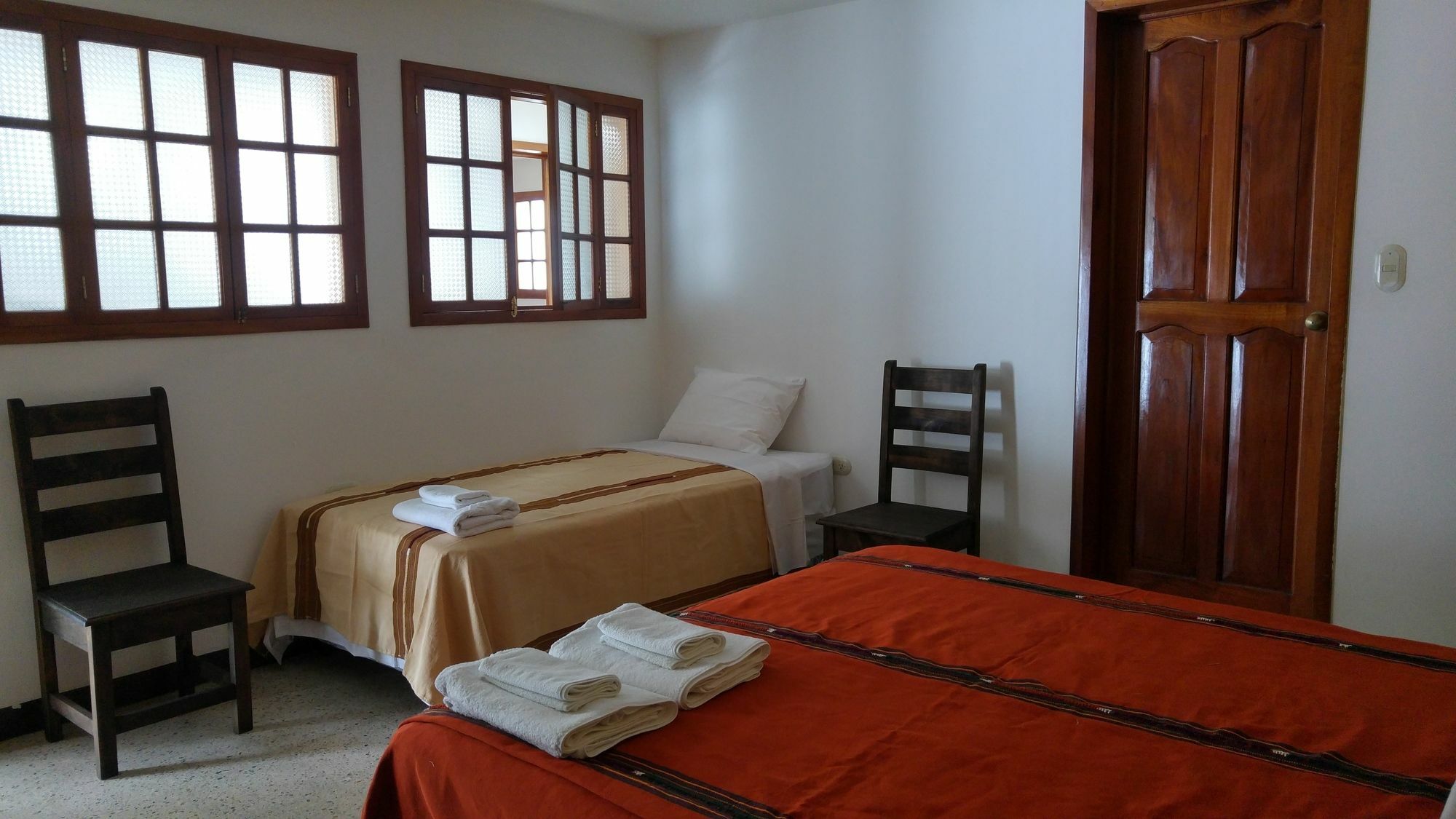 Ixkanul Antigua Hotel Экстерьер фото